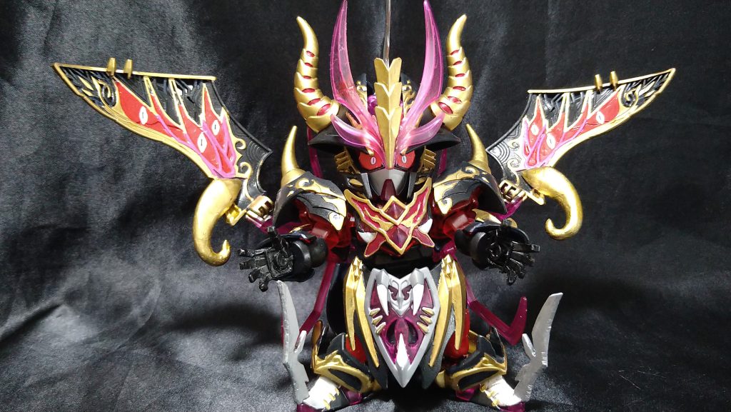 ハンドパーツは平手パーツ( アーサー、シーザー)からレジンで複製したもの、広げたマント裏の肉抜きパテ埋め、クリアパーツ以外の全塗装で作成しました