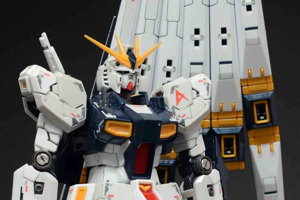 使用したのはMr.クリスタルカラーのターコイズグリーンです。