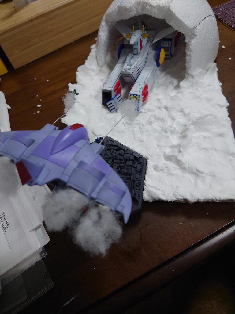 ジオラマ製作過程の写真も掲載しときます。