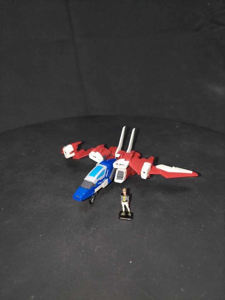 コアファイターとフィギュア