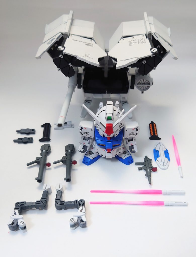 装備品一式、カラーは、ステイメン白…エアリアルホワイトステイメン青…クリアブルー+白オーキス白…グランプリホワイトオーキス内部…ジャーマングレー武器類…軍艦色2などです。