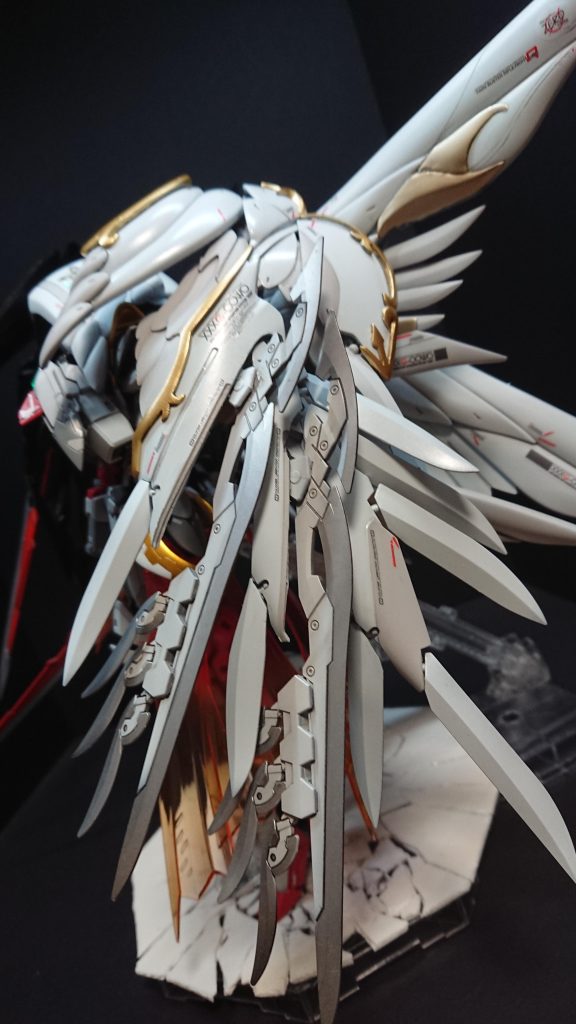 白い翼ブレード2本装備