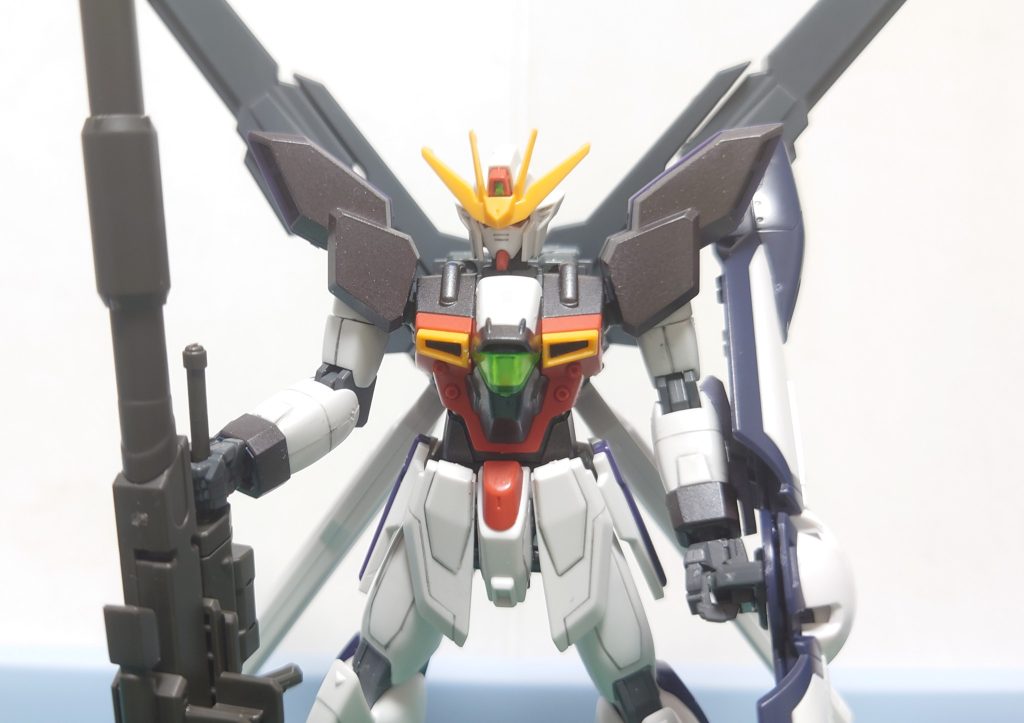 3号機と同じようなスタイル( 肩のパーツが白ではない)で、かつダブルエックスの色合いと見た目を合わせたつもり。ディバイダーは、一部パーツ欠如および劣化のため、ハモニカ砲は使えない、使い捨てのシールドとして使用するという設定。