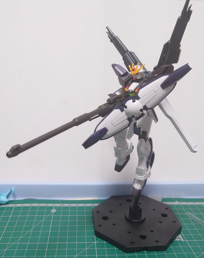 また、ハモニカ砲の代わりに、メガビームキャノン(鉄血の 滑空砲だけど実弾使うイメージないので)を装備することで火力を底上げ。