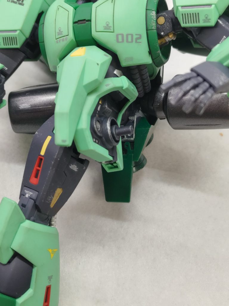 この股関節が細くて怖い…。