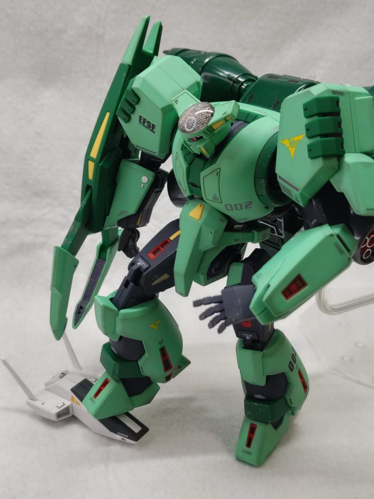 だから逃げて…早く！