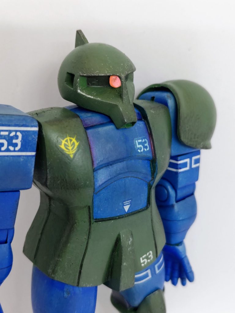 モノアイはHアイズ+ラピーテープ