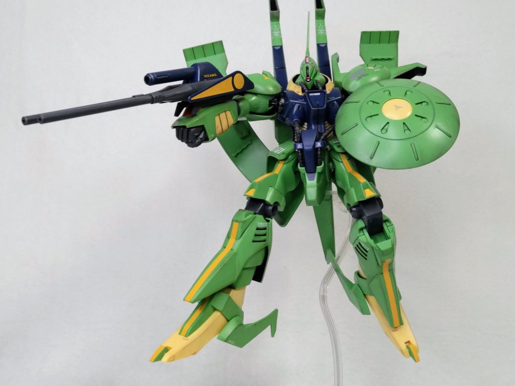 可動はこれぐらいで精一杯(gundam-kao5)