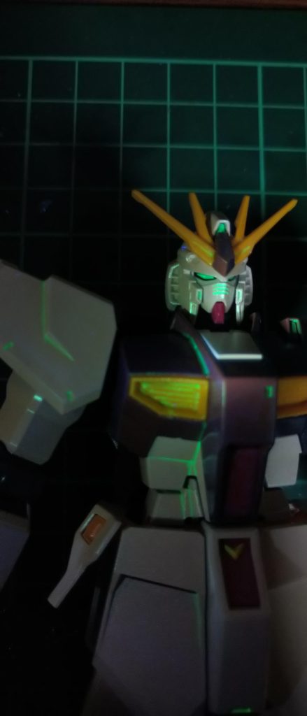 スミ入れは水性蛍光グリーンで