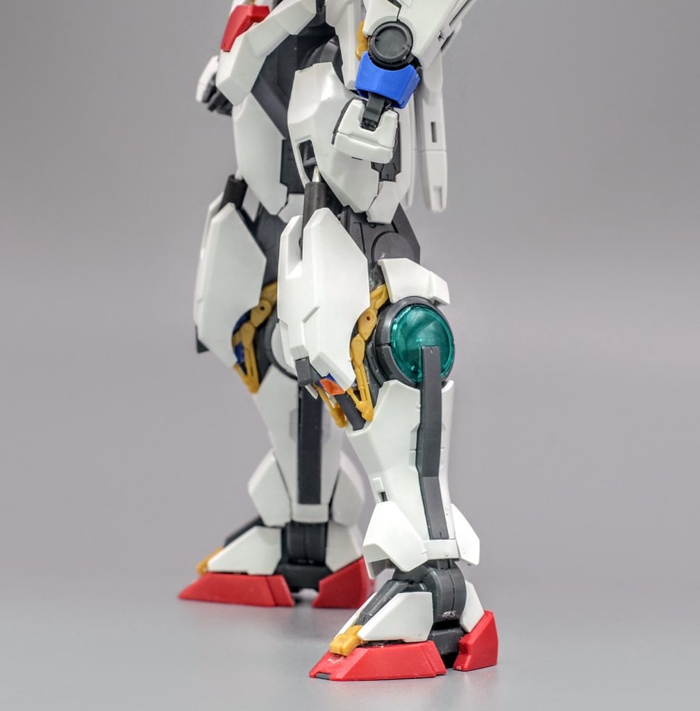 内部メカはアーティファクトのパーツを使用しました