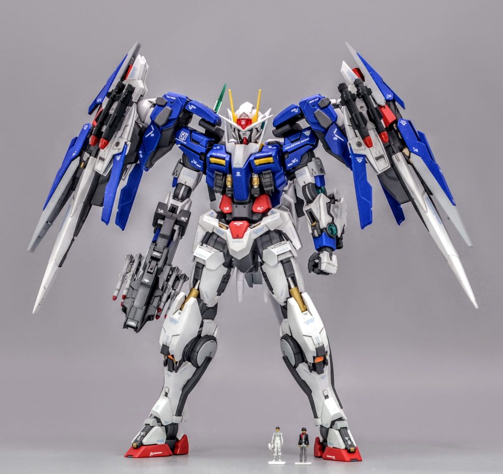 鉄血のエイハブリアクターを組み込み、悪魔の力を手に入れたダブルオーです全身をよりマッシヴに、メカメカしくアレンジしました