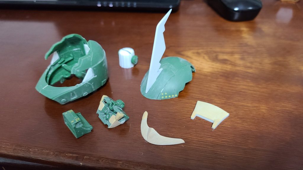 グフヘッド–3枚目/制作者：RWBY