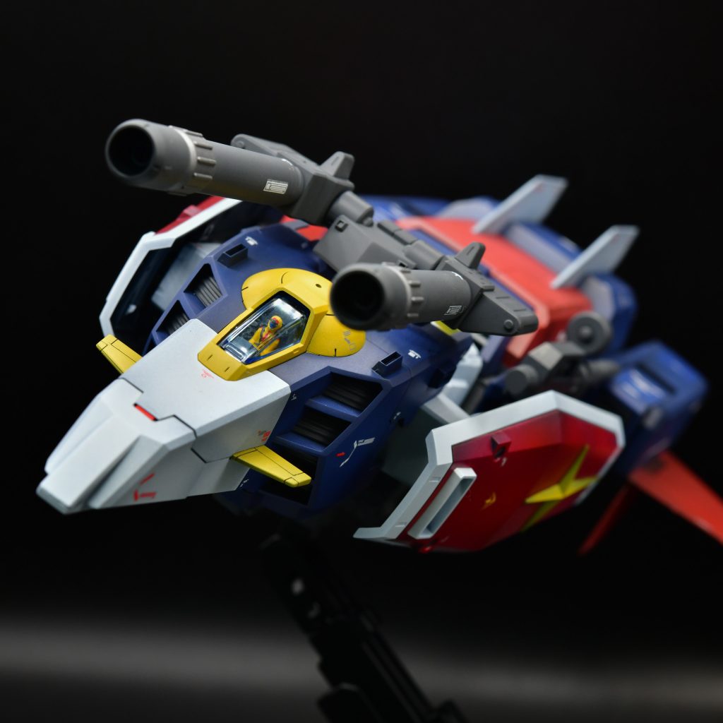 Gアーマーにしたくてメルカリでジャンク品のガンダムを手に入れました。専用のアクリルケースに入れて飾っています。