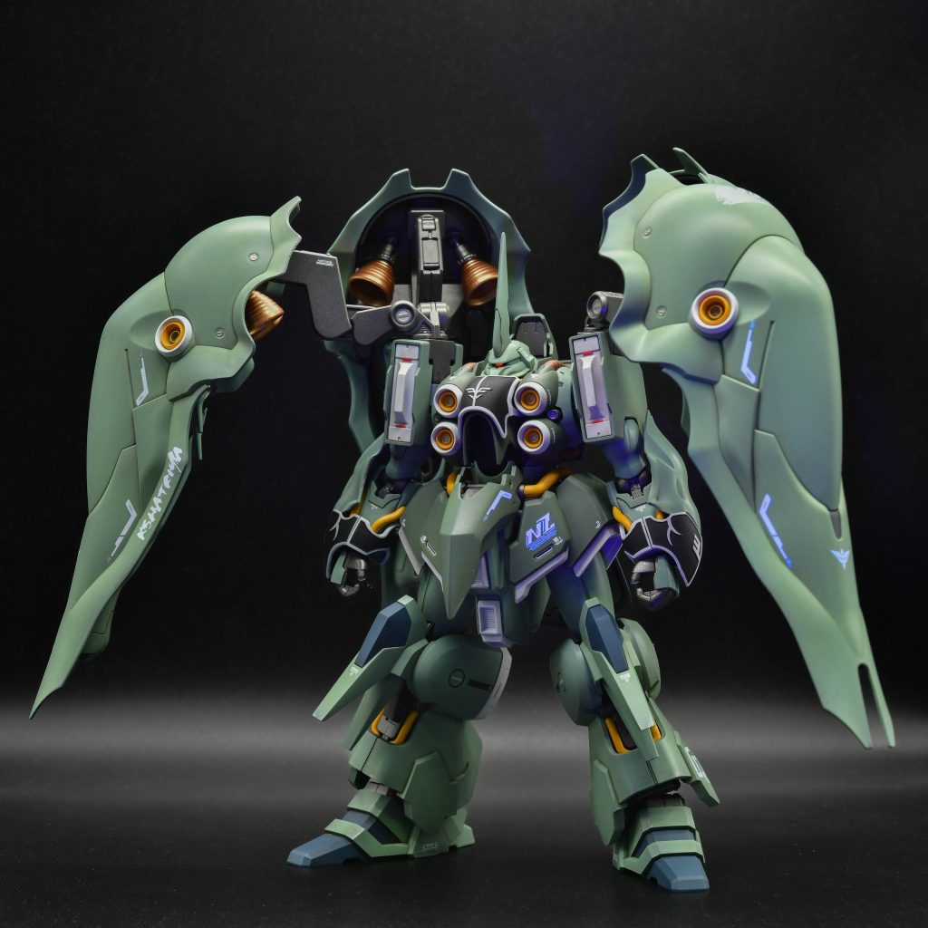 かなり前から積んでいたクシャトリヤを全塗装しました。エングレービングの塗装が億劫でそっ閉じしていましたｗ