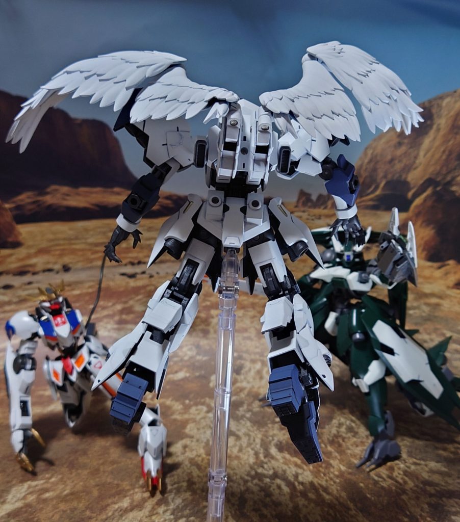 “それ”は翼を生やし、姿を消した。