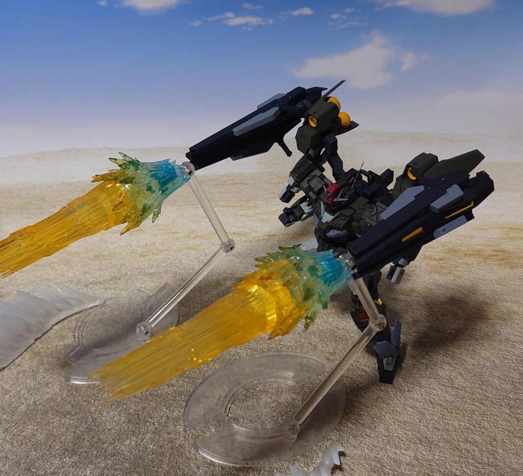 ライフルを取り付けた状態のバインダーによる、フルパワーでの砲撃。