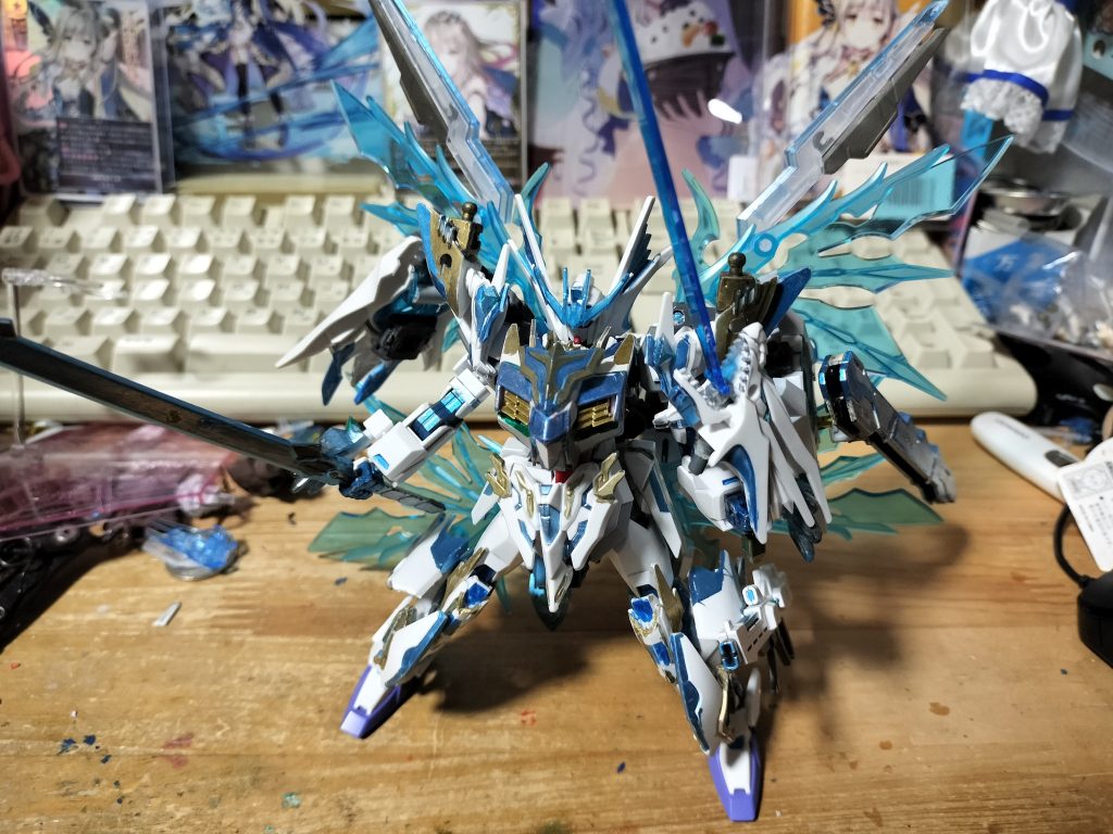 以上ですまあこのガンダムモードはまだアニマギアのパーツを付ける前ですね レールガンもまだ普通の鞘ですいやこの姿ももしかしたらここでは初投稿? あとの系の追加パーツはボディの鎧を変更前スカートも新しく追加エアリアルのビットを追加レールガン(まだこの頃は鞘)を追加頭ドラゴンをドラゴンソードにて感じです