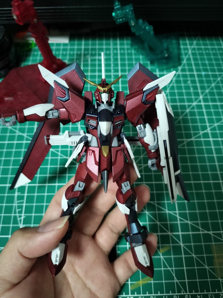 額のパーツまち。正面。