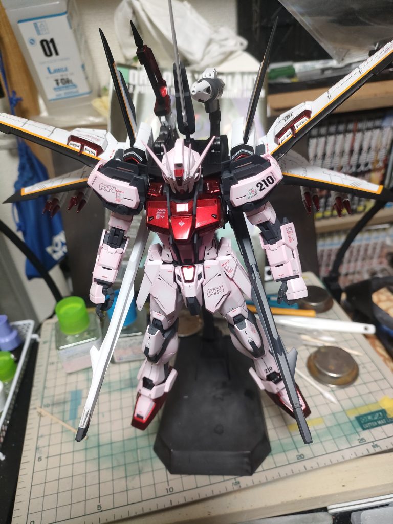 アップしてない間もガンプラは作ってました。グレイズアイン、スコードカルラ、アイズガンダムなど。ギャプランも製作中です。フォトブース買ったらアップしようかな。