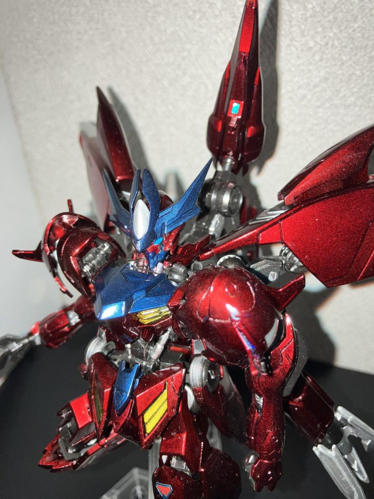 エアブラシ塗装ではメタリック表現が格段にそれらしくなりますね。バルバトスは顔がめちゃくちゃかっこいいです。