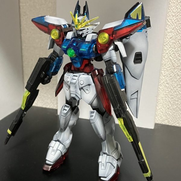 HGウイングガンダムゼロ ソリッドクリア 裏側シルバー&黒立ち