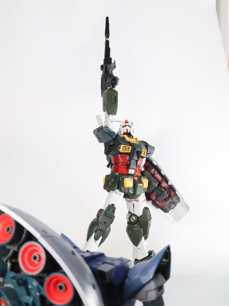 最後はラストシューティングっぽいポーズで