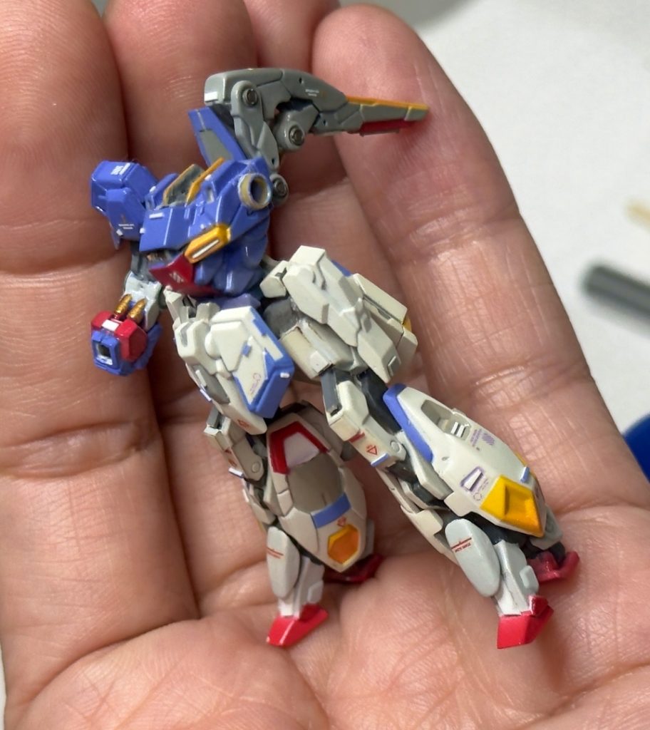 製作途中の一コマです。組み上げてしまうと見えなくなる部分もあるので途中で何枚か撮ったり。