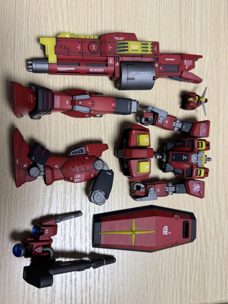 組み立て前。シールドは余剰のみで形にはなりますが裏側のジョイントがないのでここまで。今度何かに転用しようと思います。