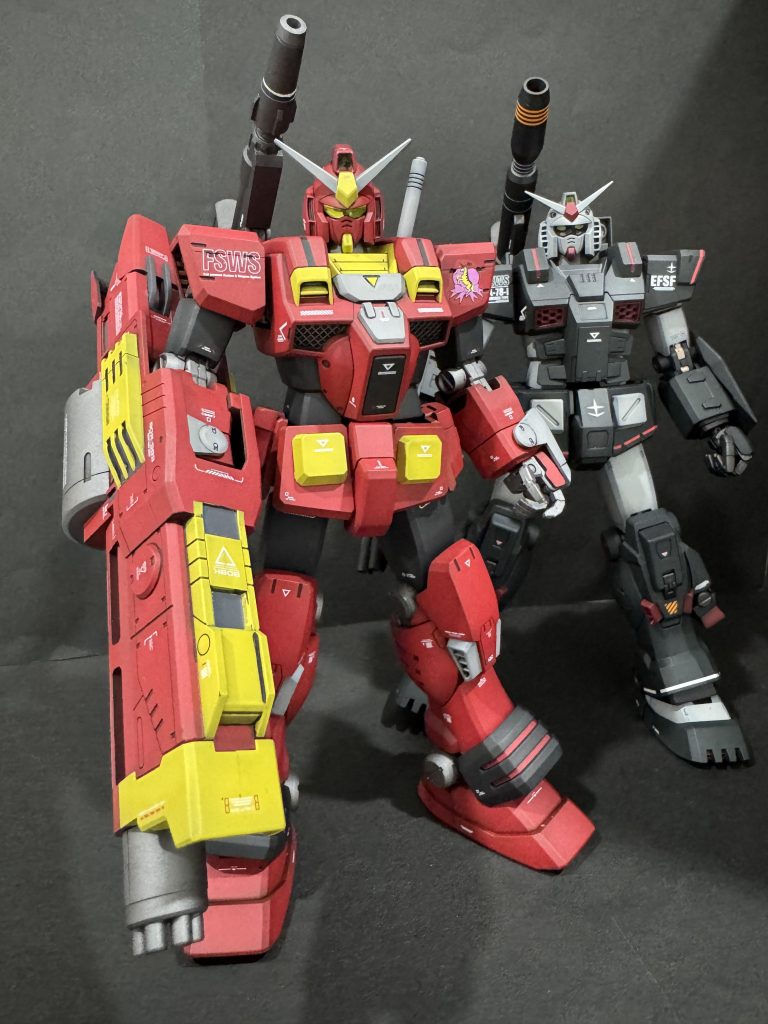 兄弟?機。組んでみると似て非なるものでしたし、何よりこのド派手な配色。出来上がってみるとアリだなーと思えたので満足です。ご観覧ありがとうございました😊