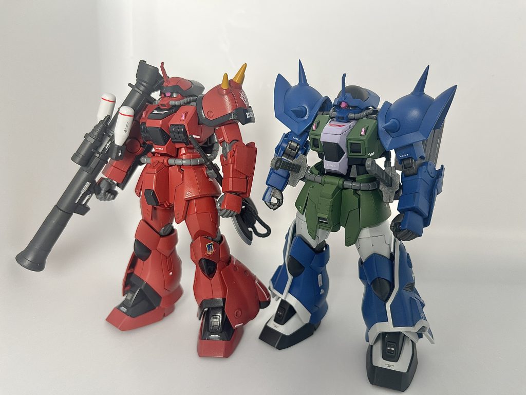 以前作ったジョニー･ライデン専用イフリート･イェーガーと一緒に。