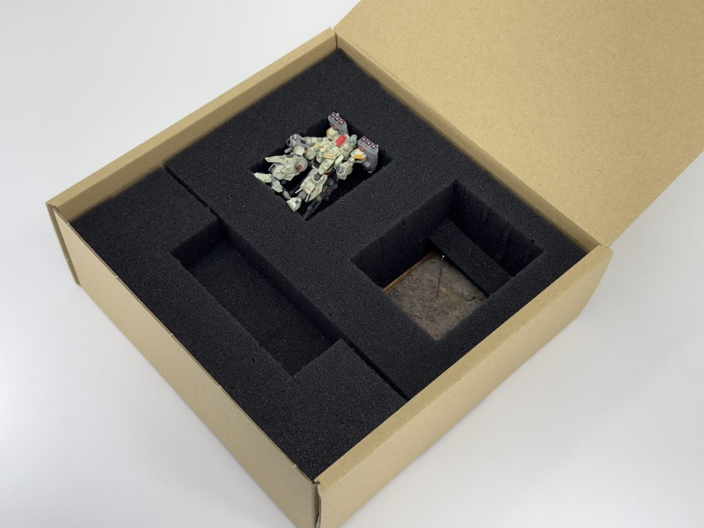 お馴染みの専用ボックスです。