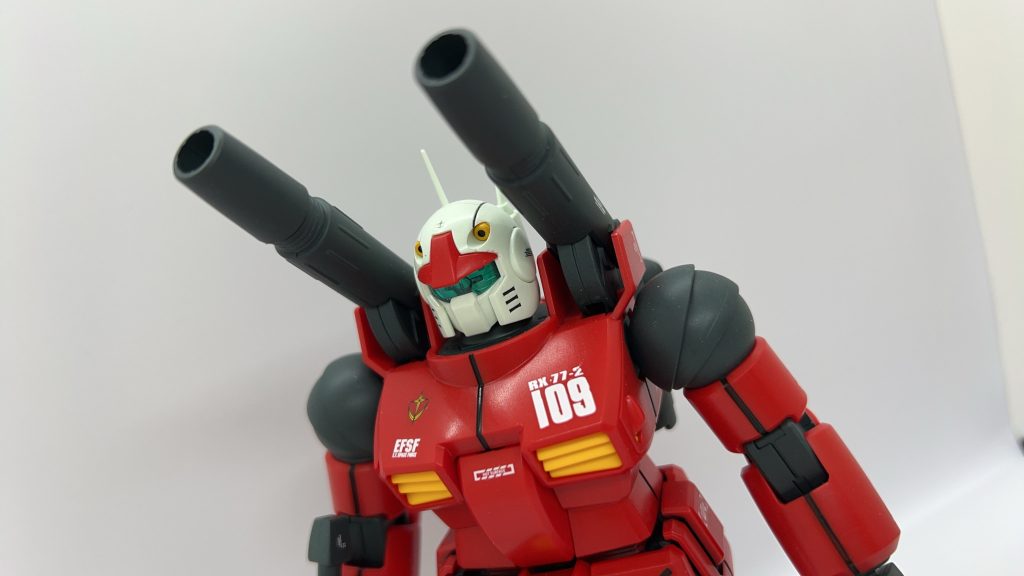 緑掛かったグレーが似合います。