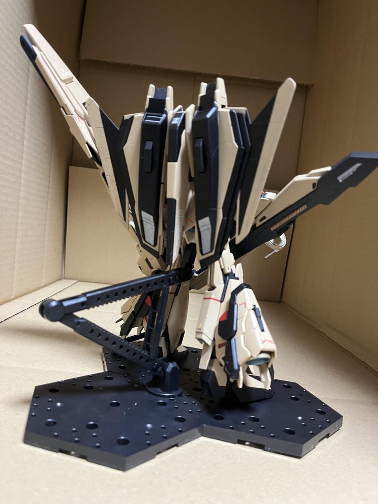 背面