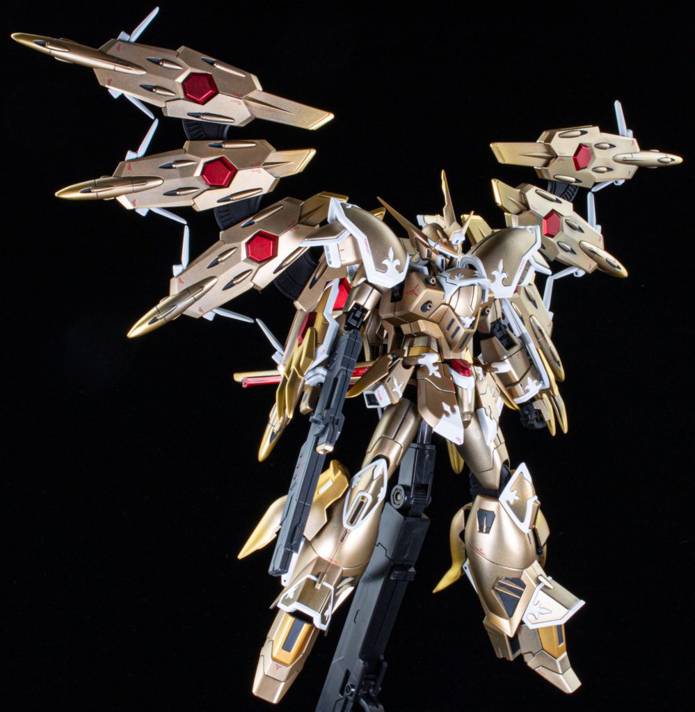 スターブライトゴールドやパールゴールドをグラデーショナルに吹き付けている部分もあります。