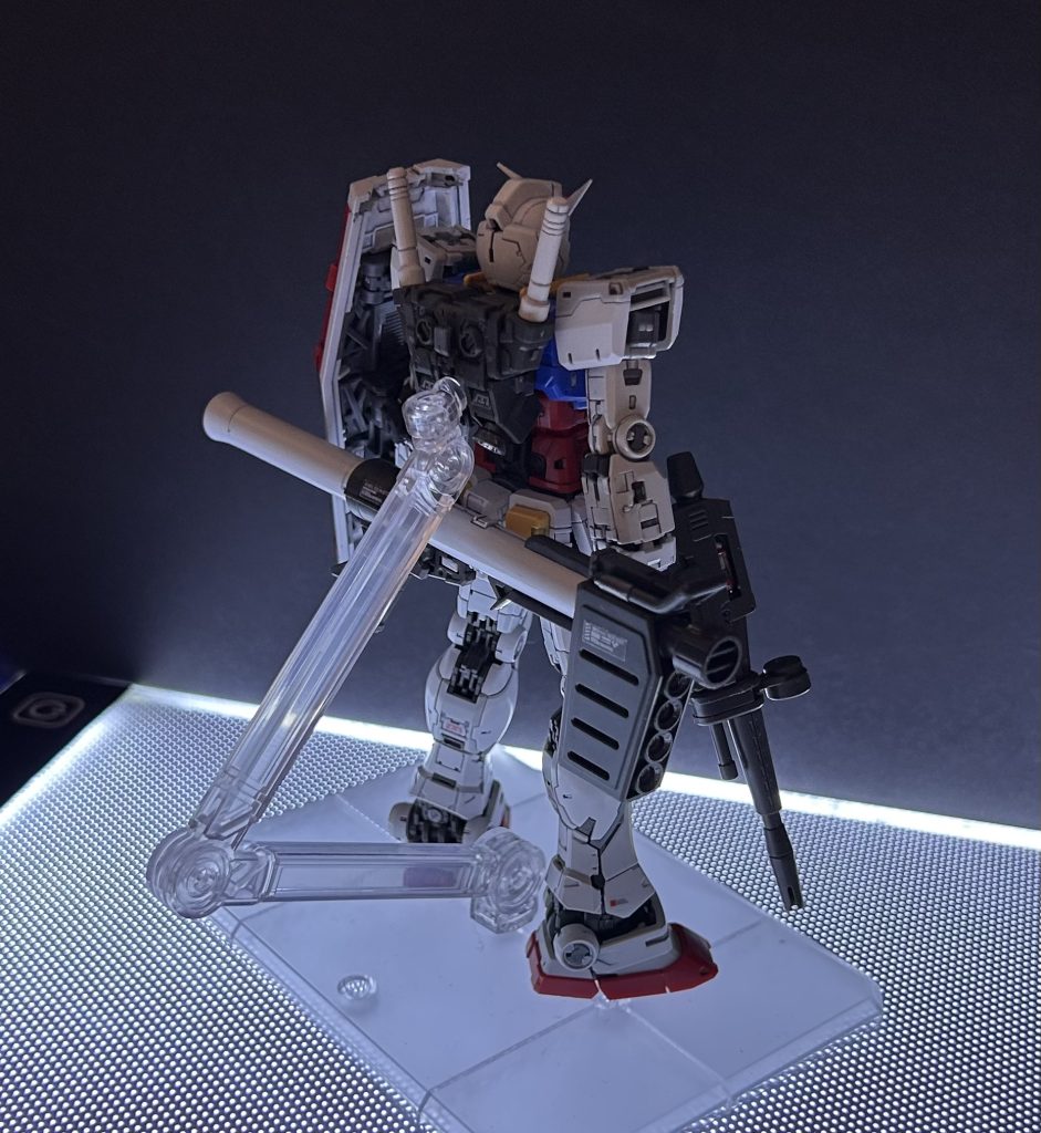 裏側の作り込みが凄いです。YouTuberさんのアーマードコア商品レビュー視聴して思っただけですが、その再現するための造形技術が盛り込まれてるなと思いました。 