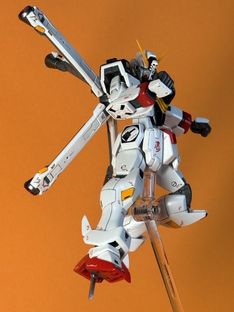 足裏からダガー。ちっさ。