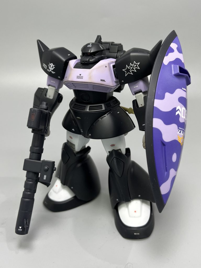 武器の基本色も同じく、クレオス ラスキウス濡烏を使用。部分塗装はシタデルカラーを使ってます。シールドと両腕、バックパックには3mmのネオジム磁石を入れてます。