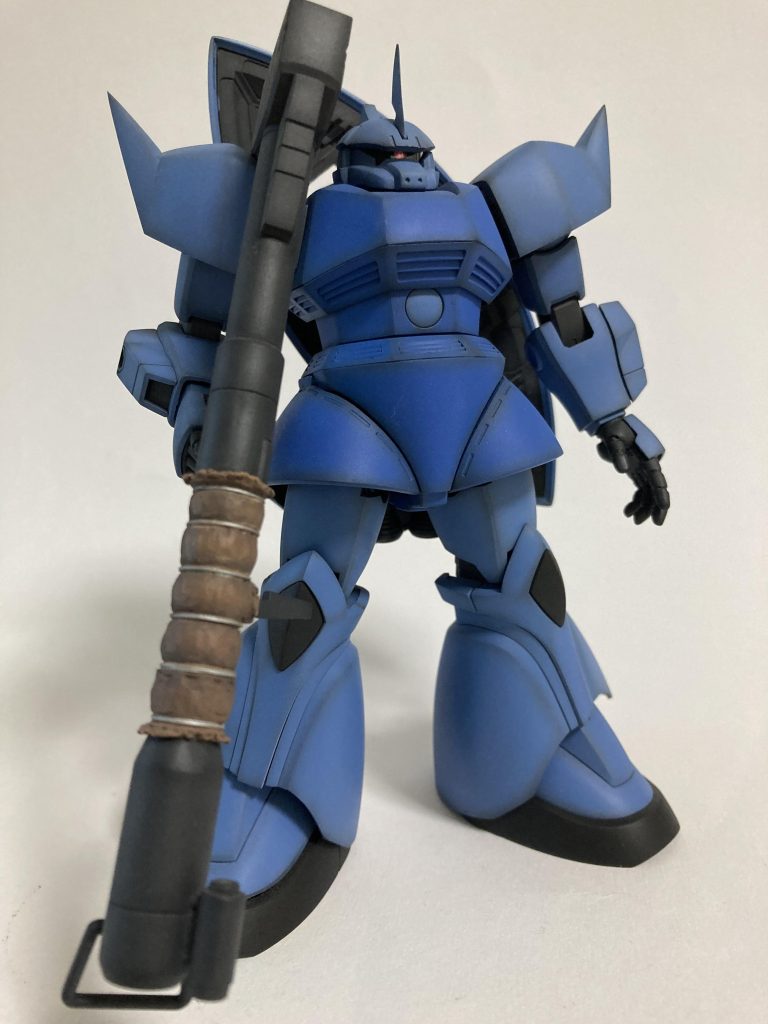 武器はドムのバズーカを改造(何の意味があるのかよくわからない布はパテで作りました)