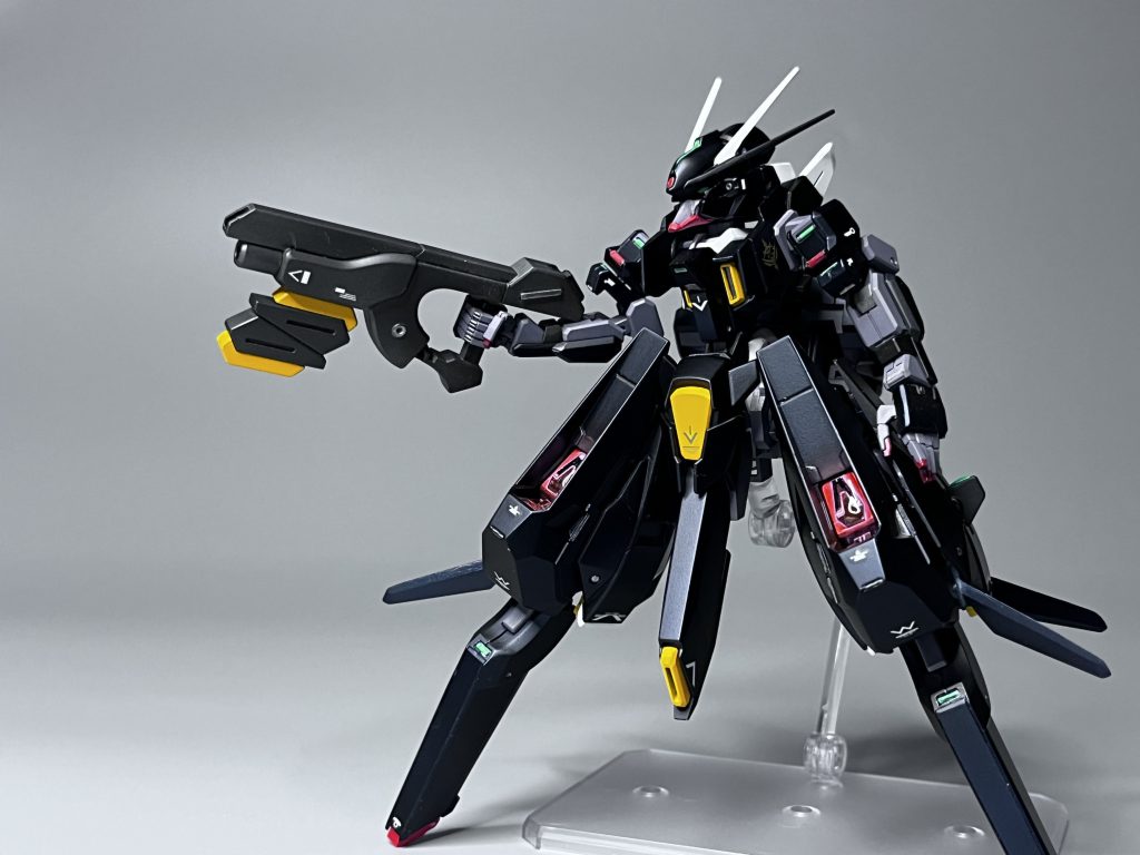 その他武装。連結Eパック方式のショートバレルビームライフル。