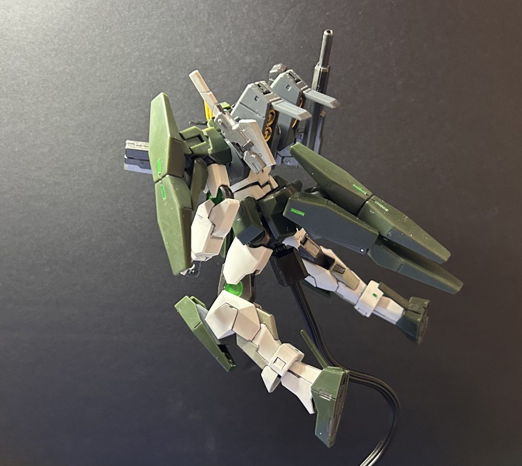 GNビットのセンサーやビーム発射口は3Dメタリックシールを貼りました。