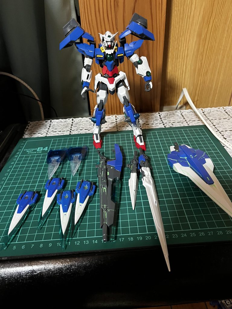 ダブルオーガンダムエクシアリペアＶセブンソード–2枚目/制作者：アッキー