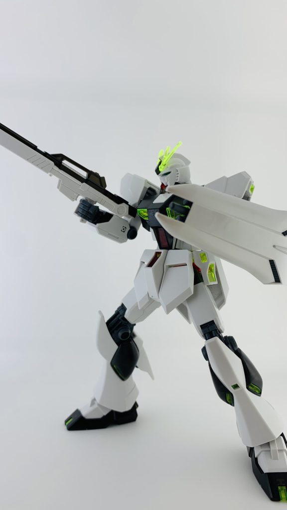 EG 1/144 νガンダム(ソリッドクリア)–4枚目/制作者：かける