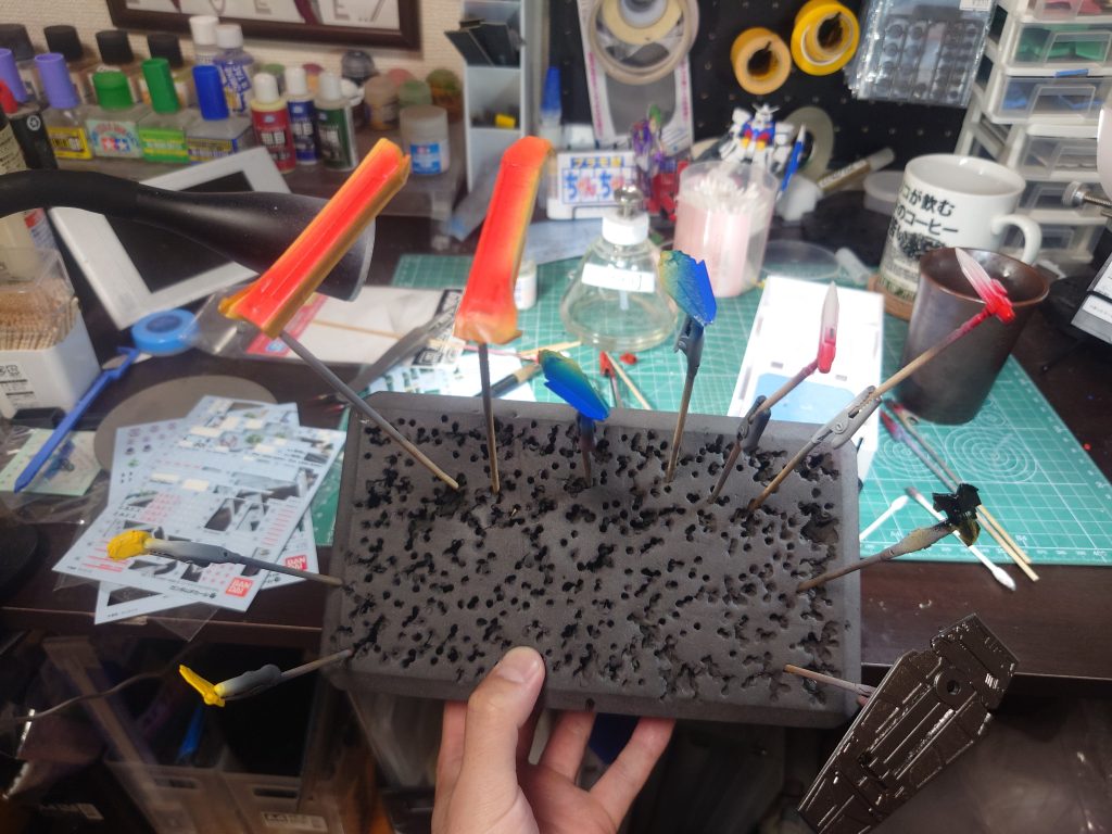 エクスカリバーとコアスプレンダーも楽しく塗り分け…できねぇ…苦行だ😭