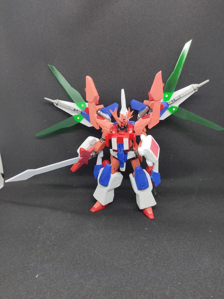 再利用したパーツだけではなく、ランナーパテやプラ板、塩ビ板を使用しました。