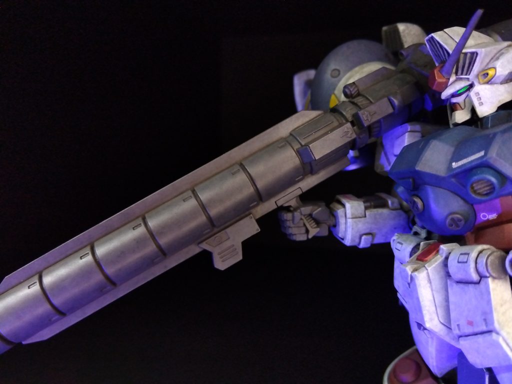 蛍光塗料でツインアイも少し光ります。