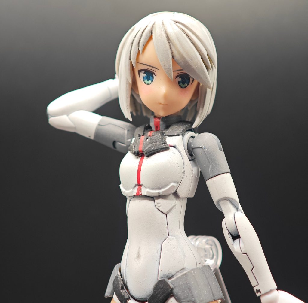 ノーマルリシェッタの髪型以外に別パターンの髪型も用意してました。市販品色塗っただけですがこちらは水星の魔女やってた時に若干話題に上がったPS1の「ガンダム・ザ・バトルマスター」ってマイナーな格ゲーにてガンダムに乗ってるマーキュリー・プロムナードってキャラっぽいかなぁと思って用意しました。