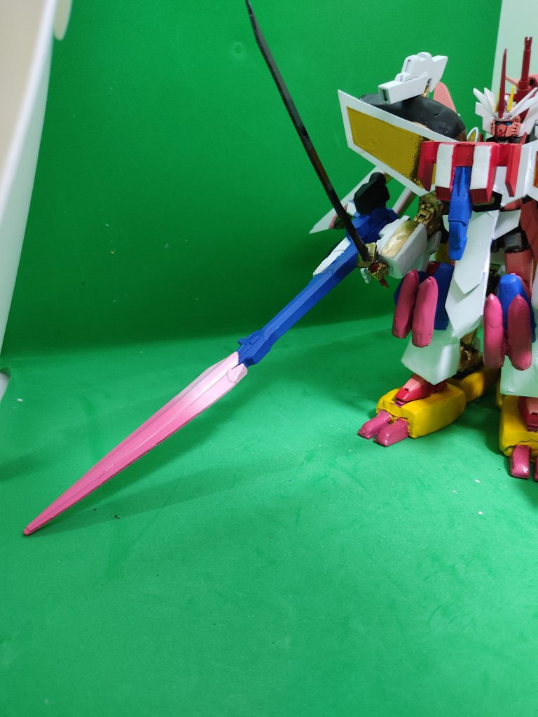 ランチャーグラスパーに付いているビーム刃を付ければ、真のパーツ余剰無しです。