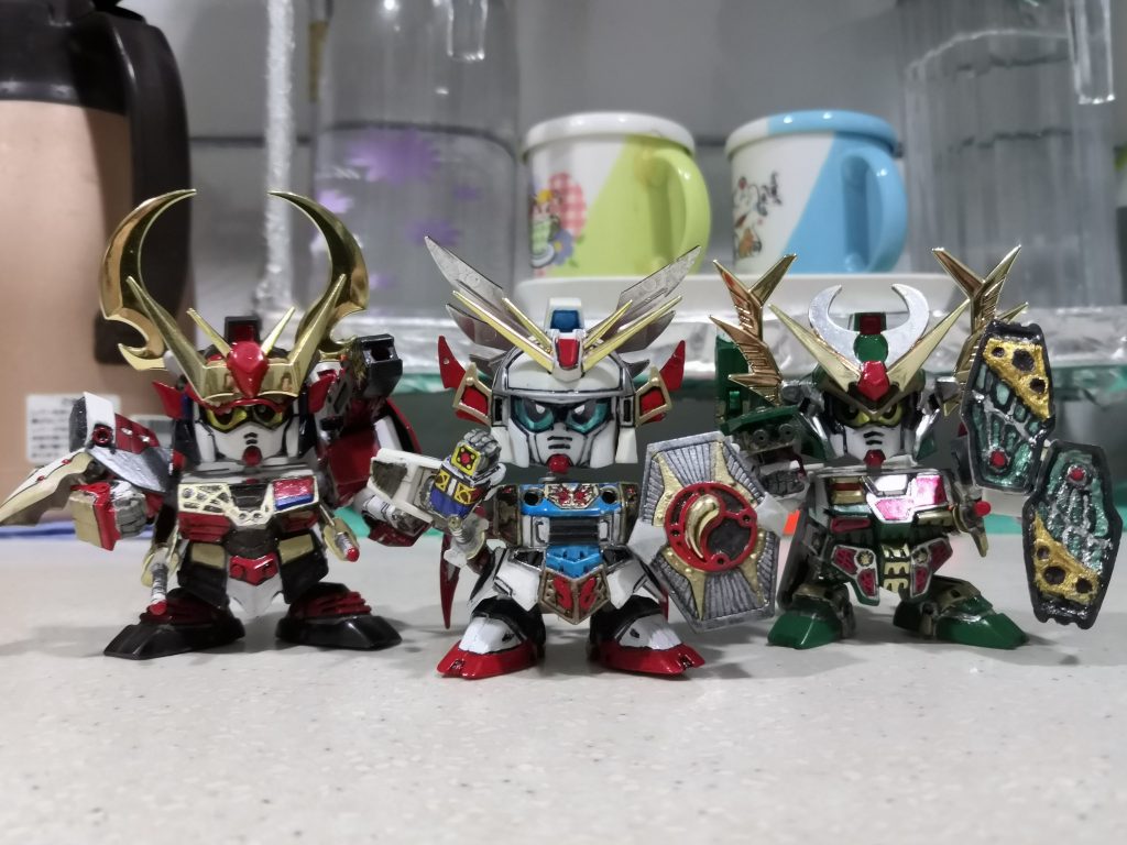 邊玩邊影，武者形態就已經消耗大量精力...搞到最強形態就只有幾個pose(gundam-kao5)