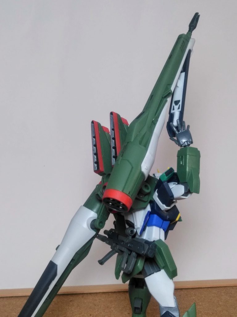 砲撃系の機体は接近戦に弱い❗😩💦此を克服する装備として『MA-M80 デファイアント ビームジャベリン』が砲身内部に収納されているのです 😳オ~👏👏👏