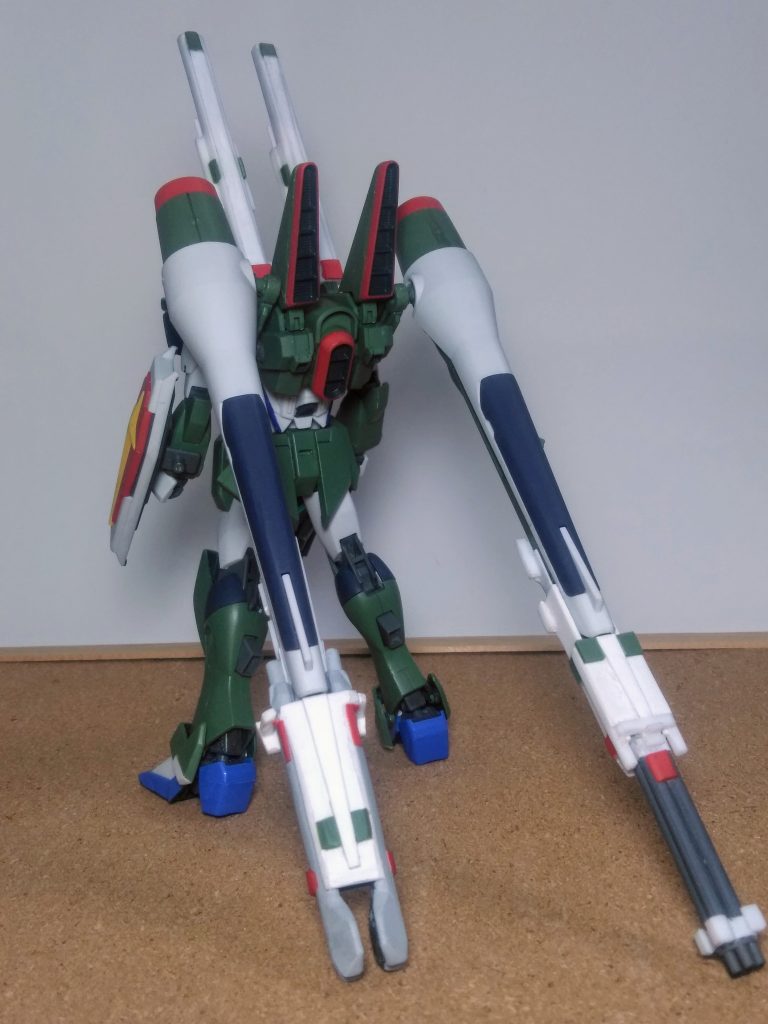 ワカッチャいたけど 😚ヘヘヘ只でさえ巨大な砲筒に、ソレに見合った蛇足パーツを差し込むのだからコウナルのは当然の帰結です 😤💨なので不恰好でもお許しを 🤣🤣🤣